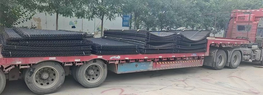 振動篩機用耐磨錳鋼絲軋花網篩網廠家